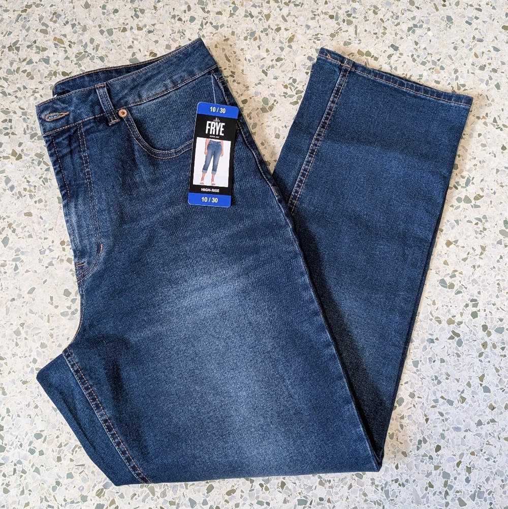 NWT Frye Amari Wash Jeans